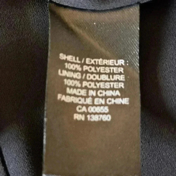 ❤️ RW&Co Sleeveless Blouse Floral Black and White Keyhole  Back Womens Size XS - Picture 6 of 10